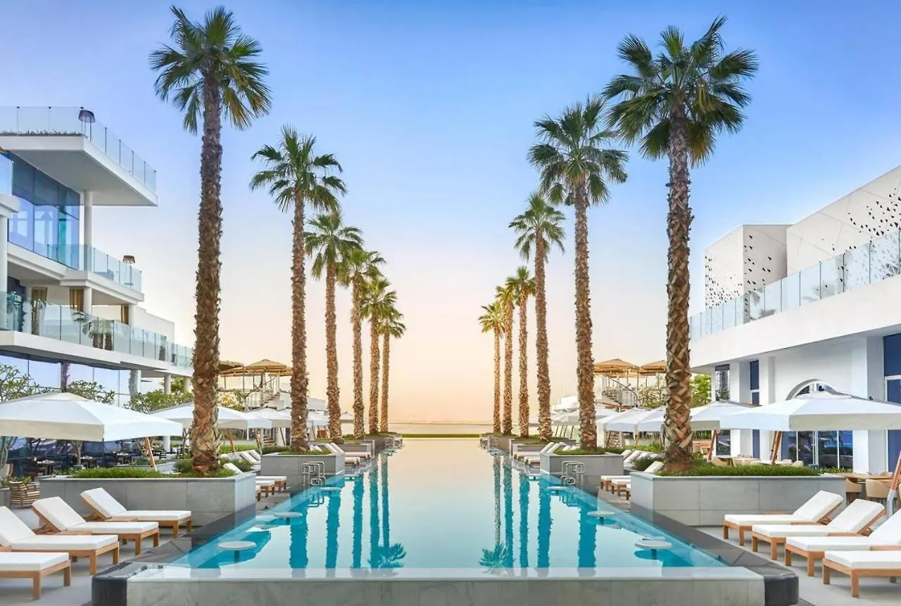 Daniels Five Palm Sea View 2Br With Maids Room Ντουμπάι